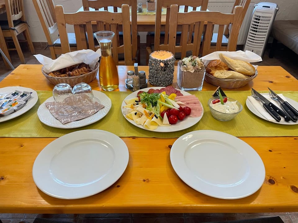 Restaurant/places to eat, Breakfast