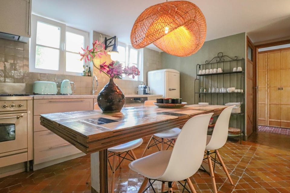 Charming Cottage at 200m from Beach Villa in Antibes