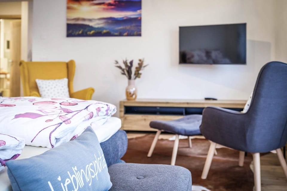 Seating area, Bedroom