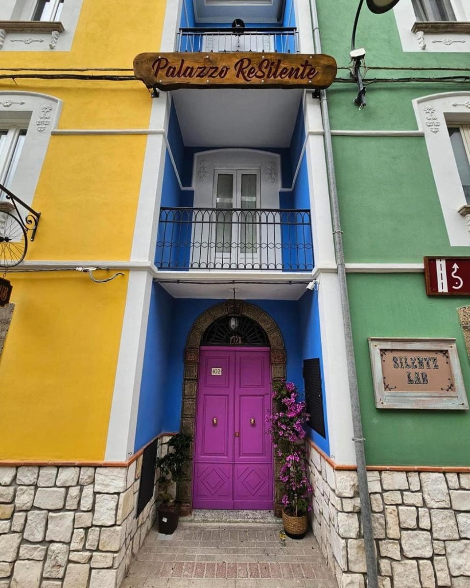 Property building, Facade/entrance