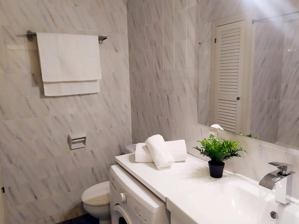 Bathroom, Bath