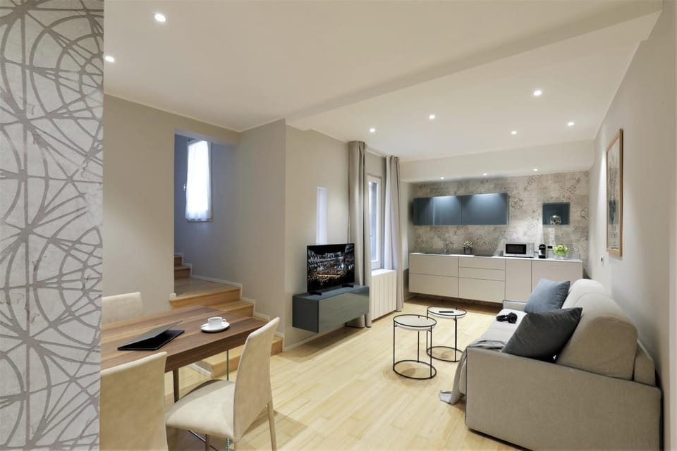 TV and multimedia, Living room, Dining area