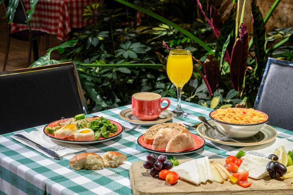 Food and drinks, Food, Breakfast, Buffet breakfast