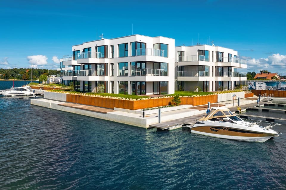 Property building, Day, Natural landscape, Activities, River view