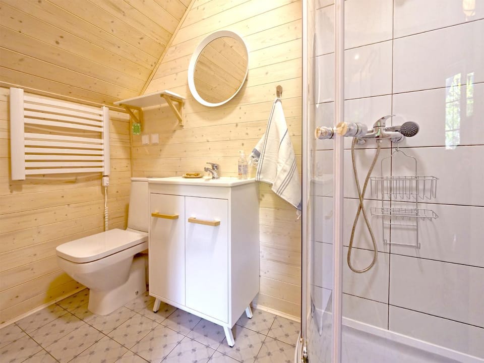 Toilet, Bathroom, towels