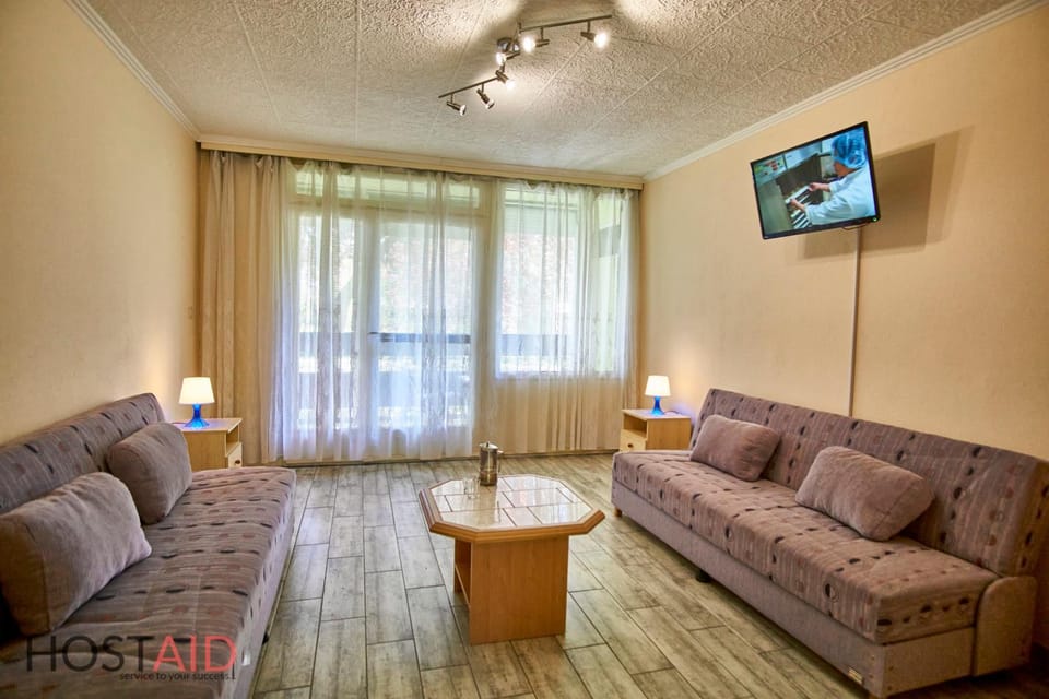 TV and multimedia, Seating area