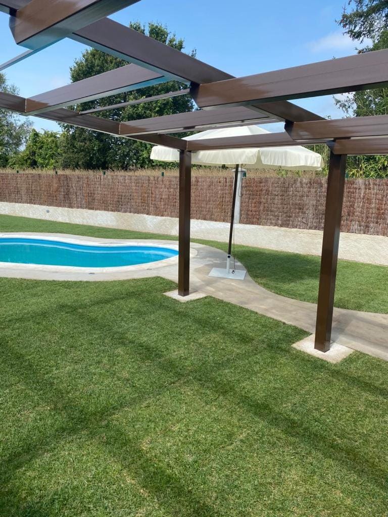 Swimming pool, Swimming pool