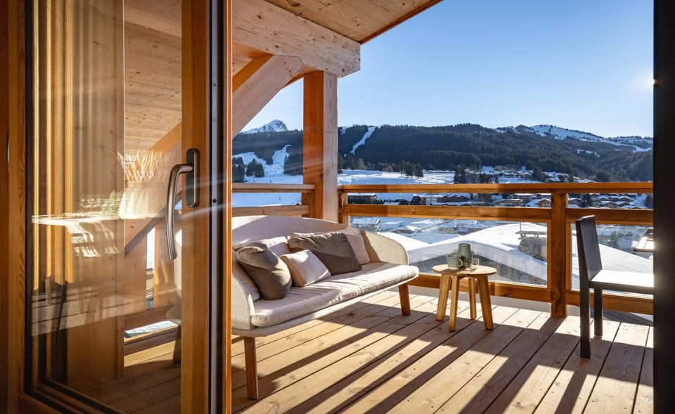 Balcony/Terrace, Mountain view