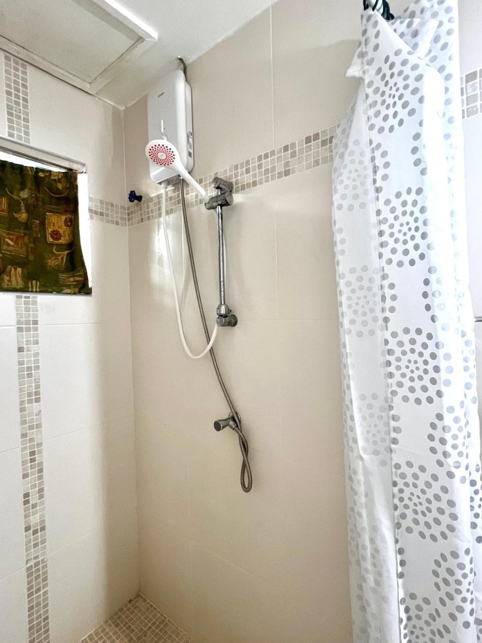 Shower, Bathroom, towels