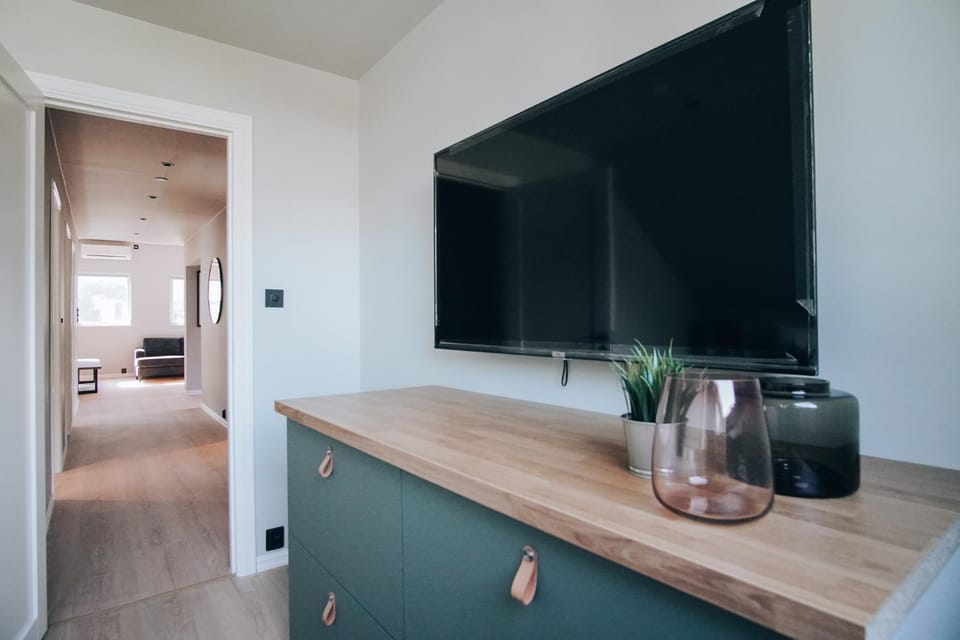 TV and multimedia, Bedroom