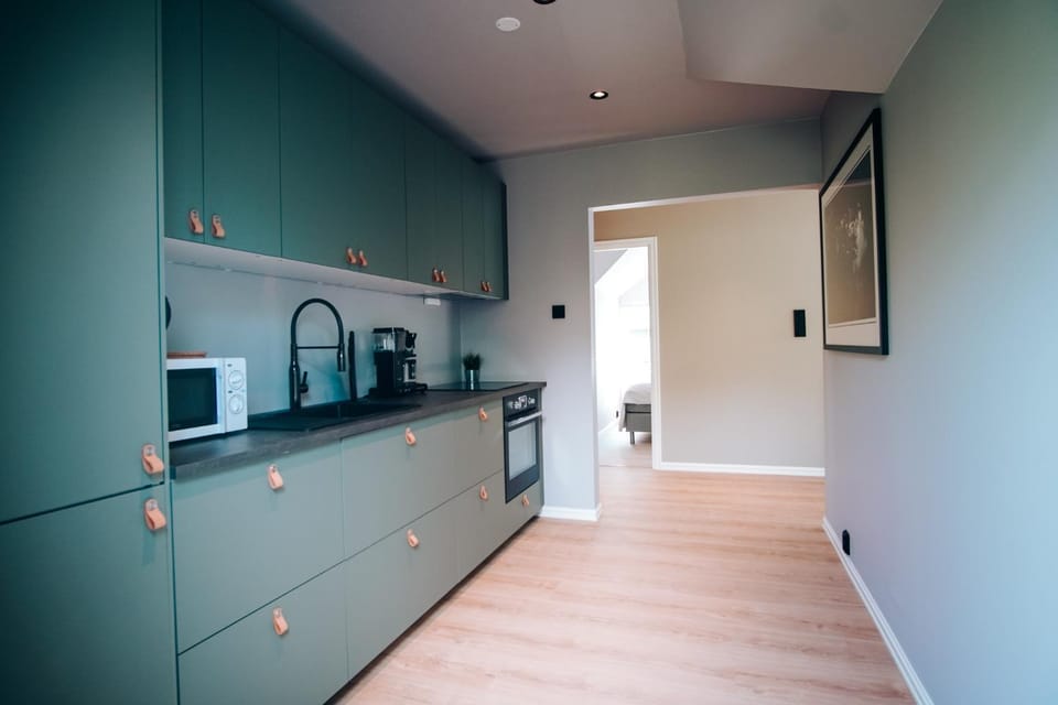 Coffee/tea facilities, dishwasher, minibar, pet friendly, stove, kitchen