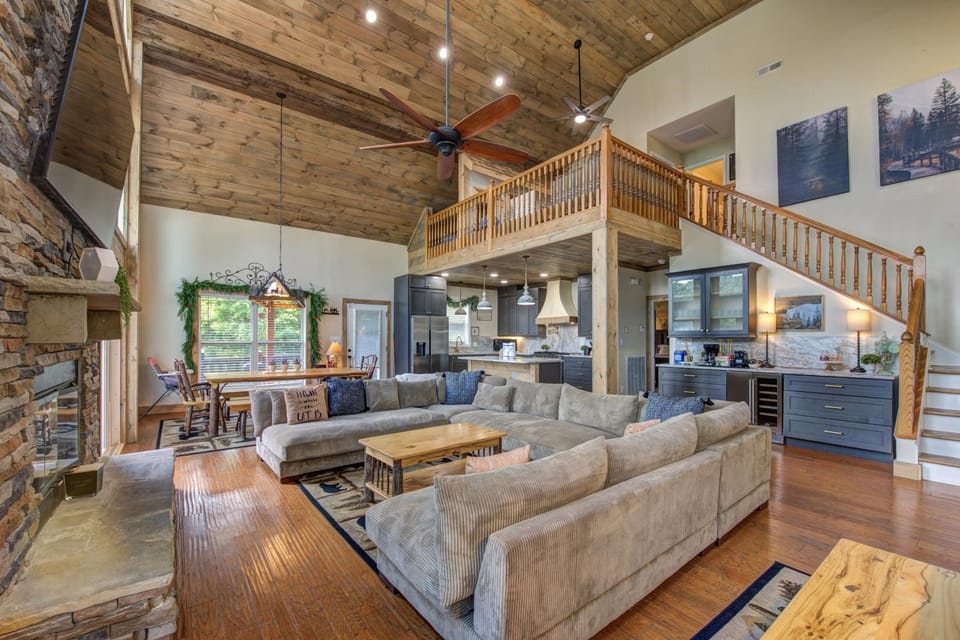 Smoky's Bliss House in Pigeon Forge