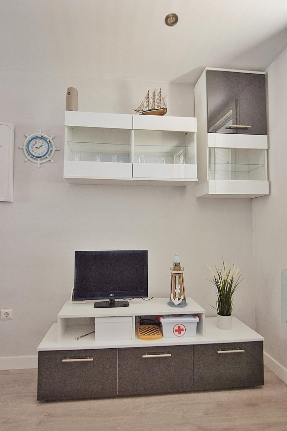 Communal lounge/ TV room
