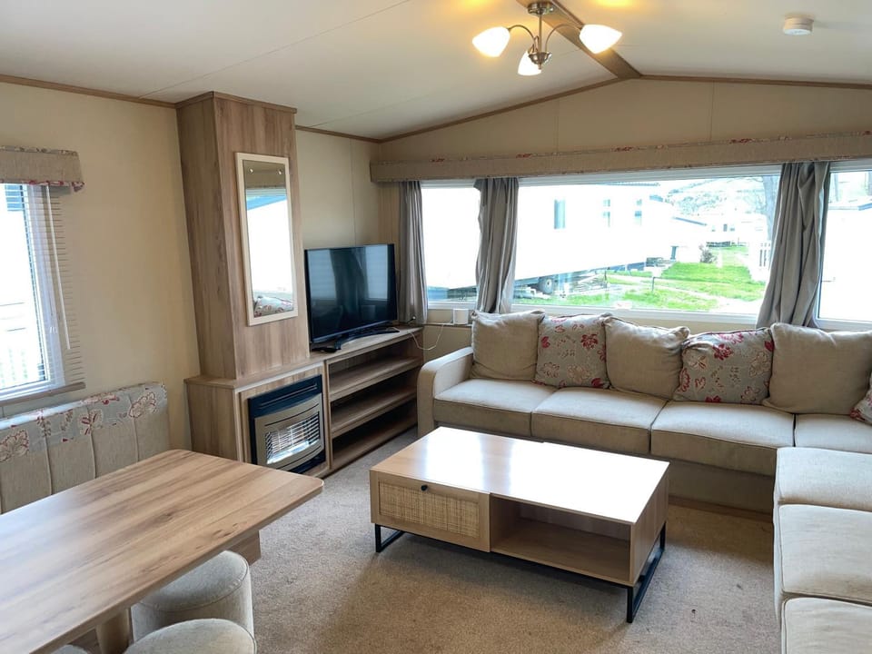 95 Newquay bay Resort Dog friendly Campground/ 
RV Resort in England