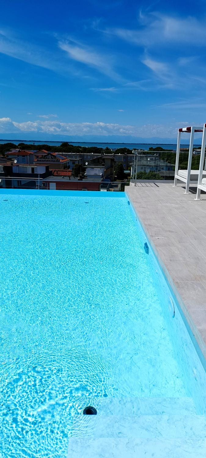 Pool view, Swimming pool