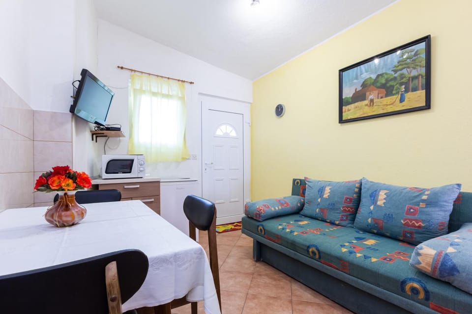 Apartment Lucija with Terrace Apartment in Lika-Senj County