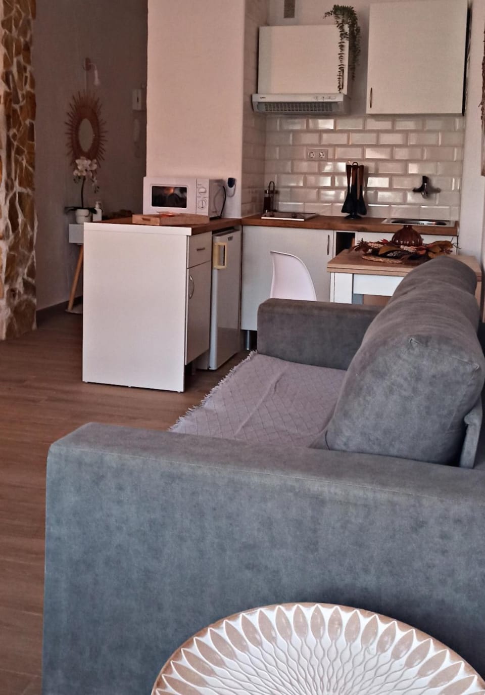 Kitchen or kitchenette, Living room
