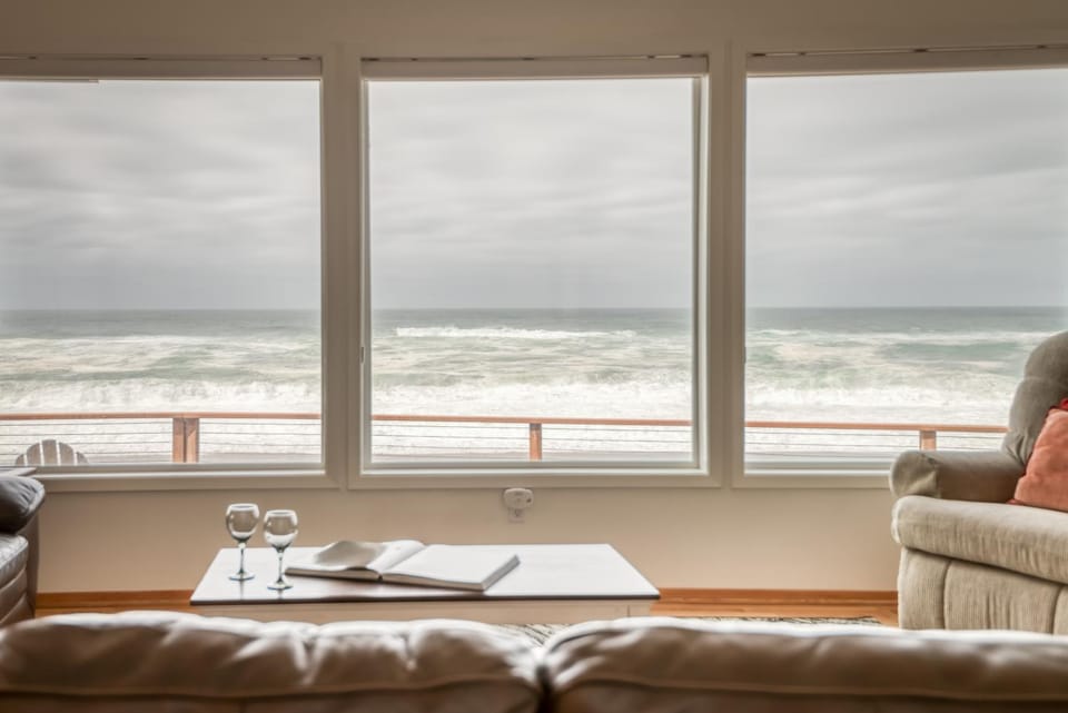 Oceans Song House in Gleneden Beach