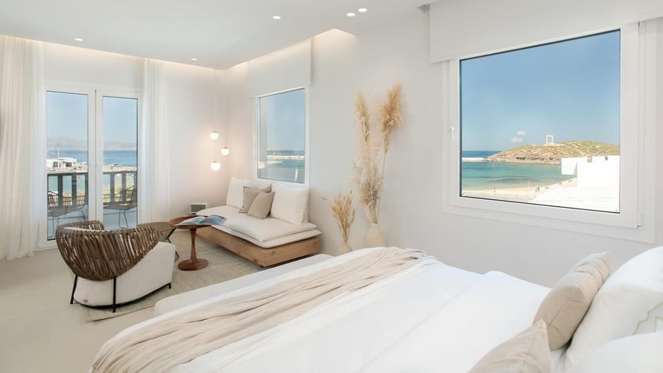 Bed, Photo of the whole room, Sea view