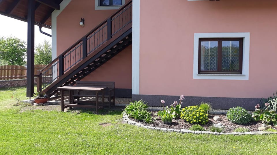 Garden, Seating area