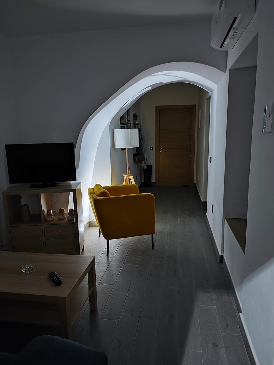 TV and multimedia, Living room, Dining area