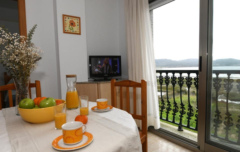TV and multimedia, Dining area