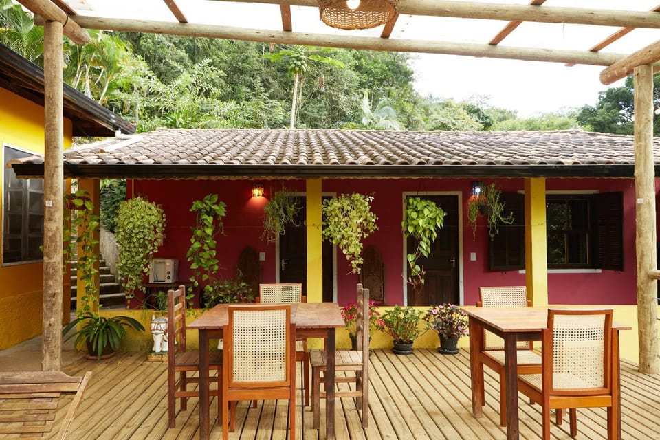 Property building, Restaurant/places to eat, Breakfast