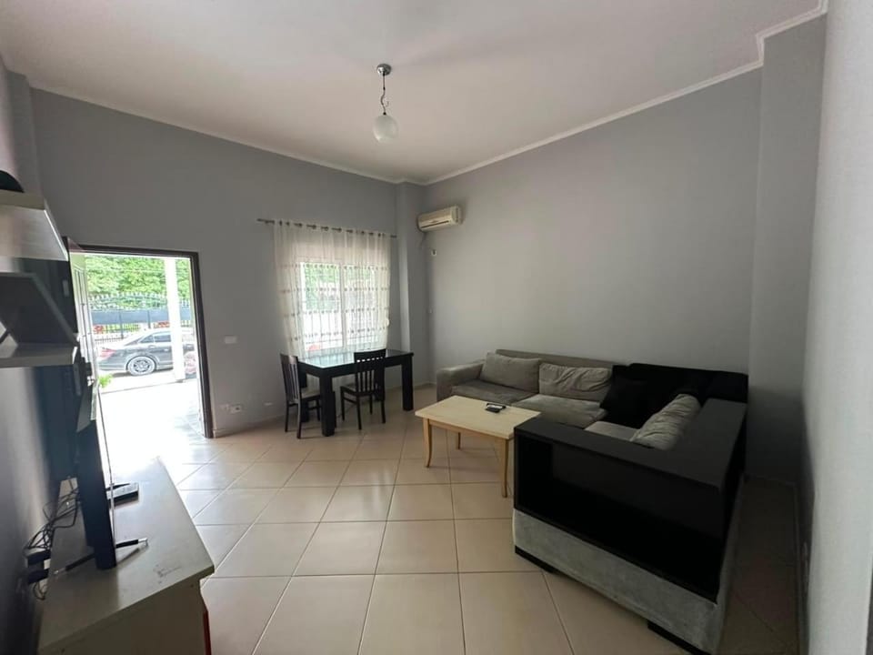 Kitchen or kitchenette, Living room, Seating area, Dining area, air conditioner