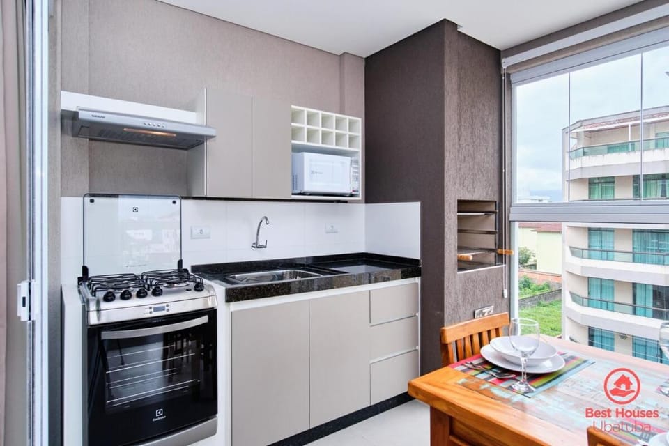 BH47 - QUINTANILHA · BH47: CHARMOSO, COM AR, PISCINA E VARANDA GOURMET Apartment in Ubatuba