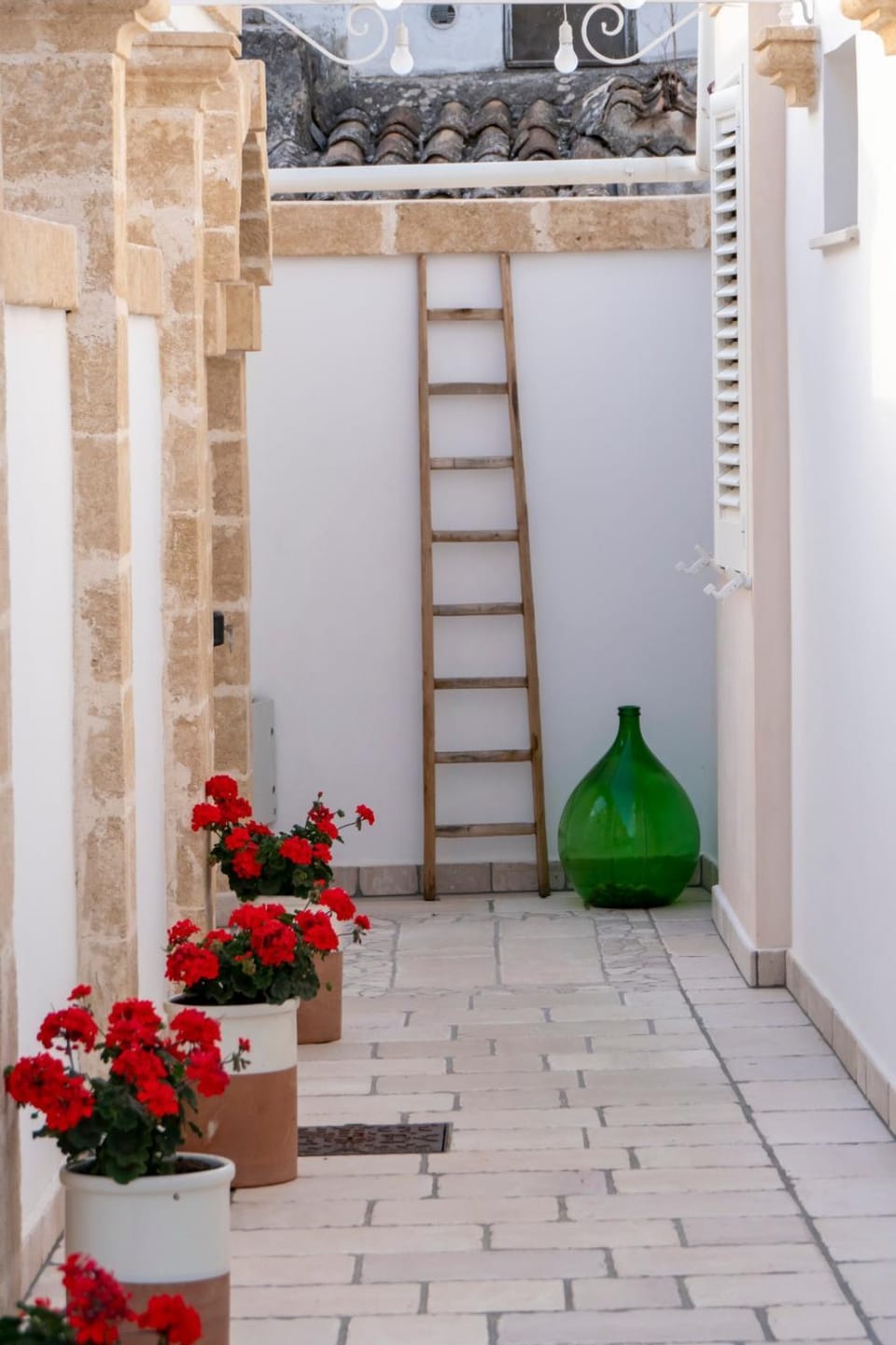 Patio, Internal: Not applicable to any particular room