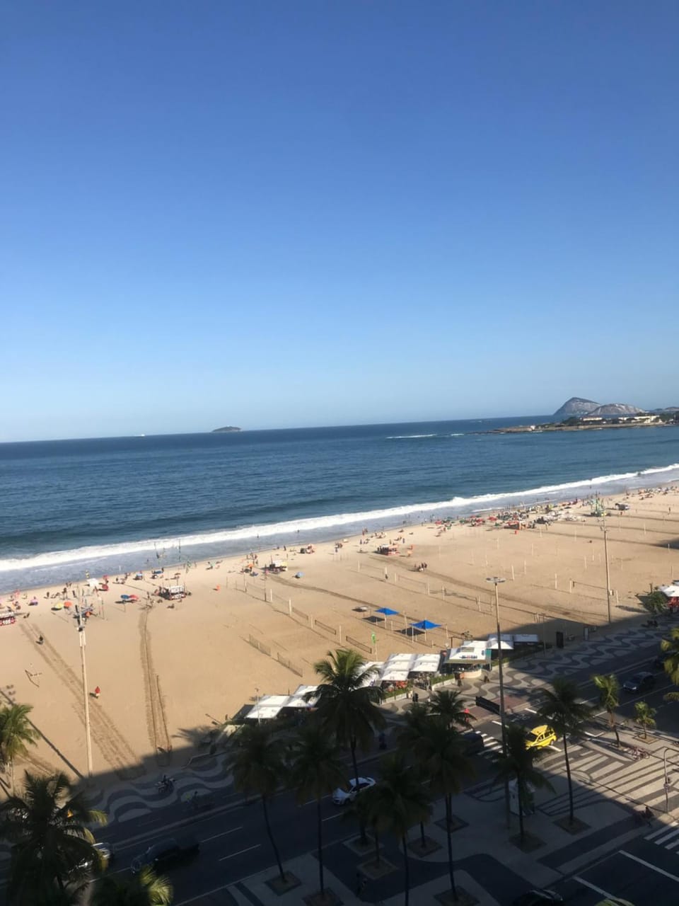 Lindo apartamento na avenida atlântica Copacabana R.J Apartment in Rio de Janeiro