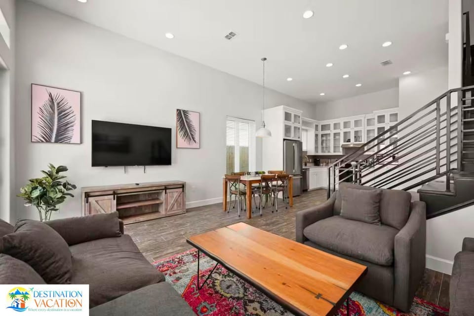 Luxury Beach Duplex for 24 2 Pools Walk to Beach House in South Padre Island