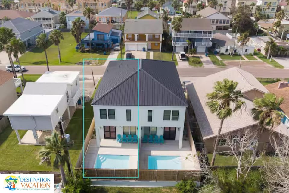 HUGE South Padre Retreat 8BR 2 Pools Near Beach House in South Padre Island