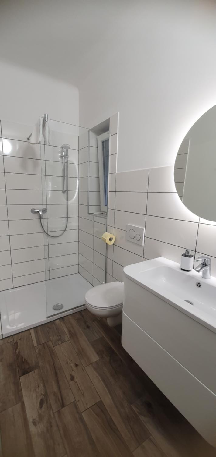 Shower, Bathroom
