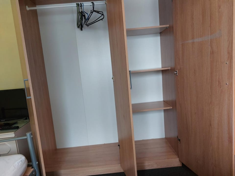wardrobe