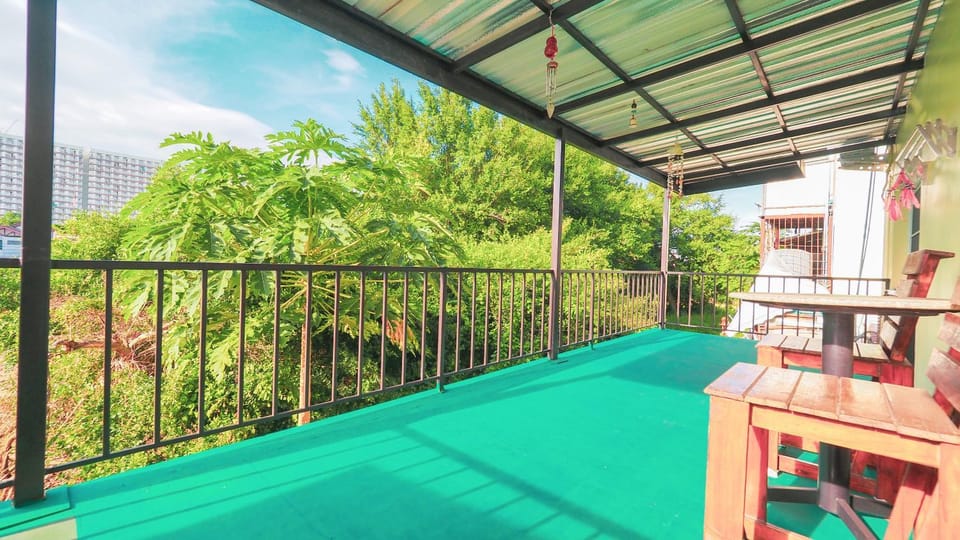 Joy House Jomtien Beach Bed and Breakfast in Pattaya City