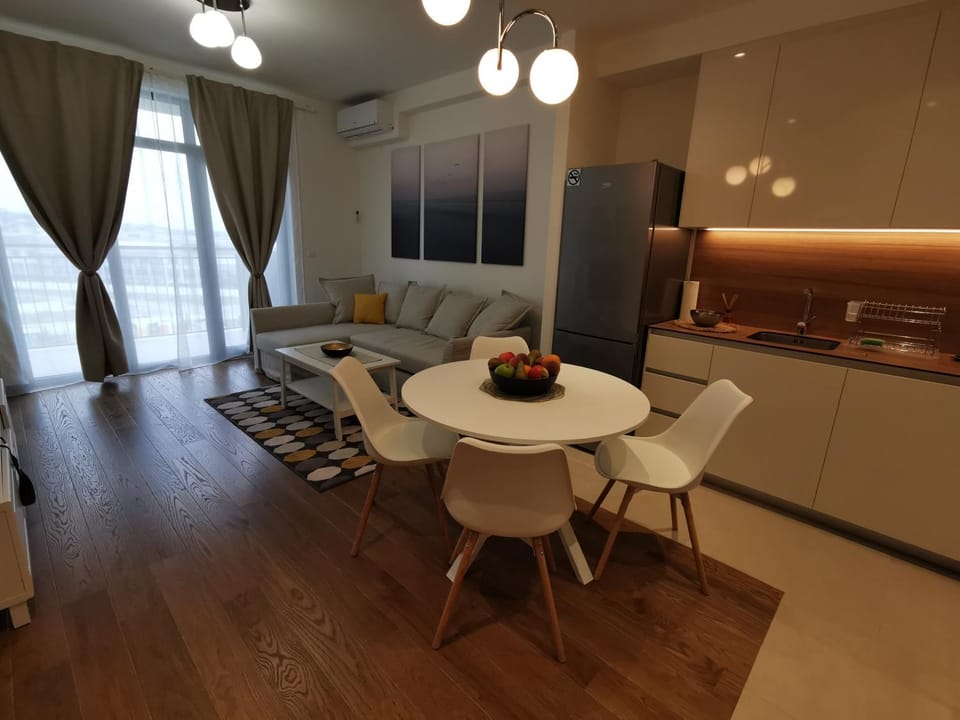 Kitchen or kitchenette, Living room