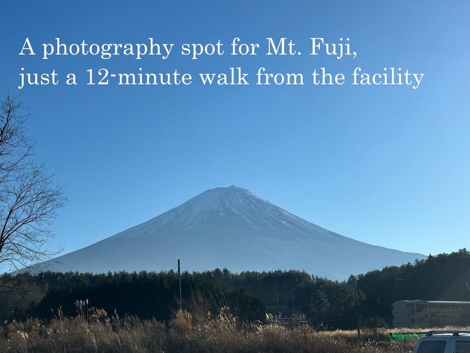 Nearby landmark, Mountain view