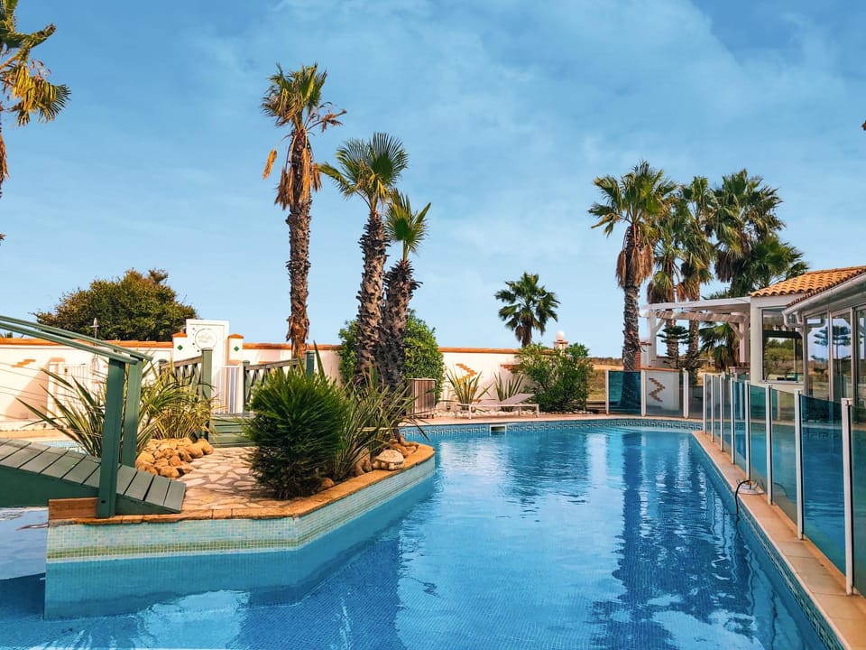 Day, Pool view, Swimming pool, sunbed