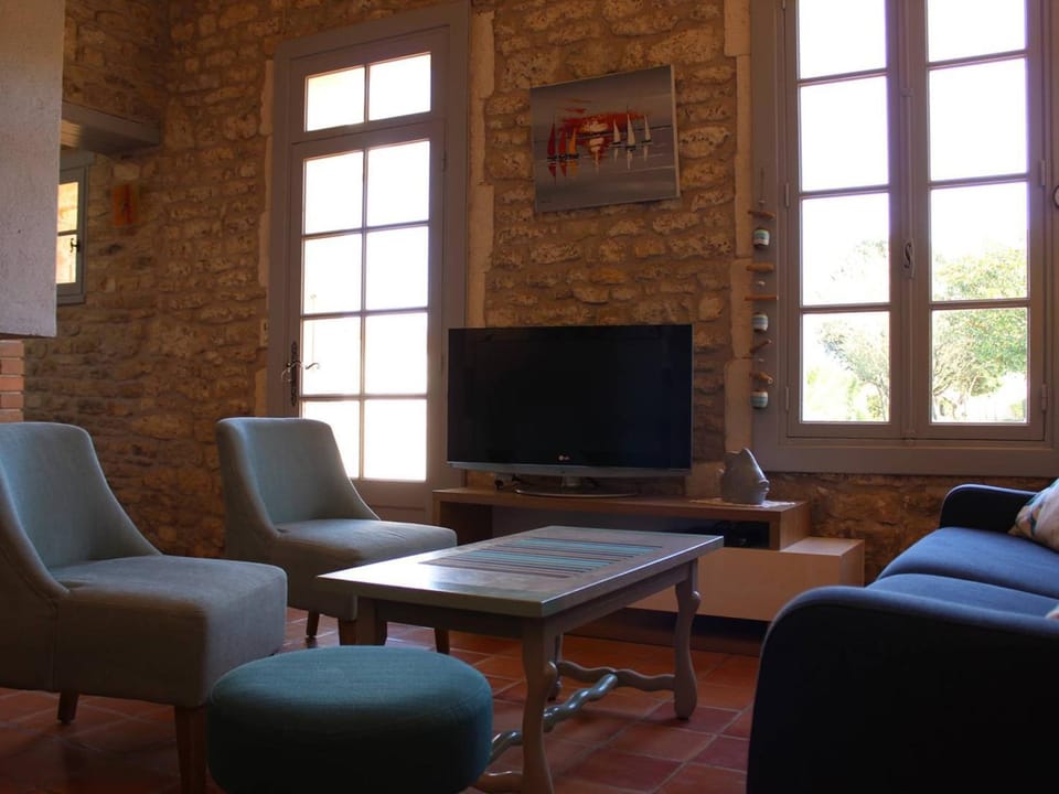 Maison en pierres 6 couchages, jardin clos, parking, proche plage - FR-1-246A-126 House in Nouvelle-Aquitaine