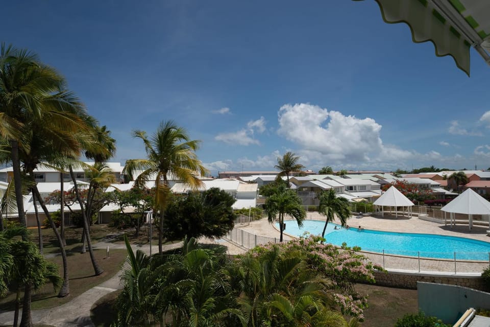 Pool view, Swimming pool, Swimming pool