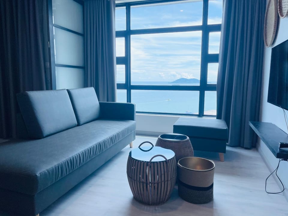 Living room, Sea view