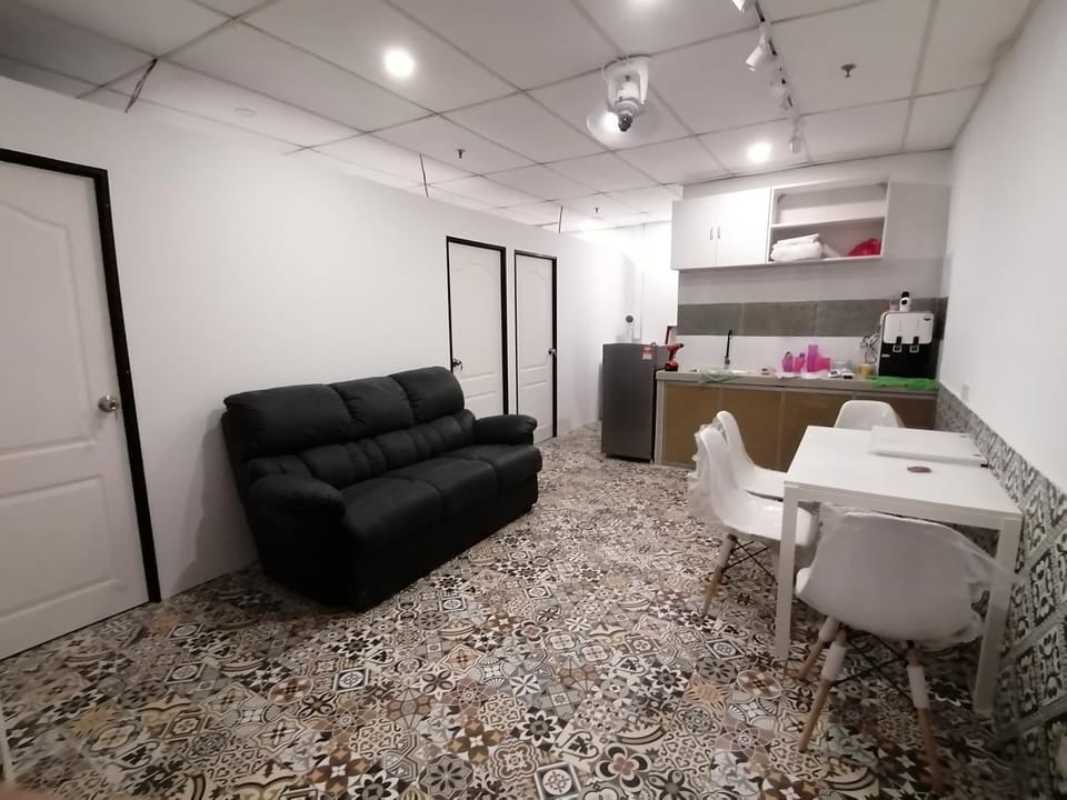 Fastbook Ferringhi SoHo unit 8pax House in Batu Ferringhi, Penang, Malaysia