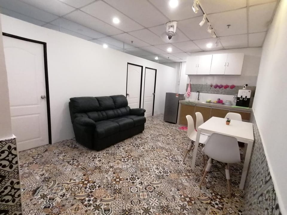 Fastbook Ferringhi SoHo unit 8pax House in Batu Ferringhi, Penang, Malaysia