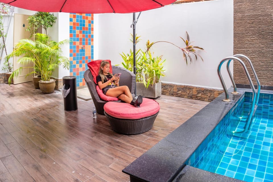 Swimming pool