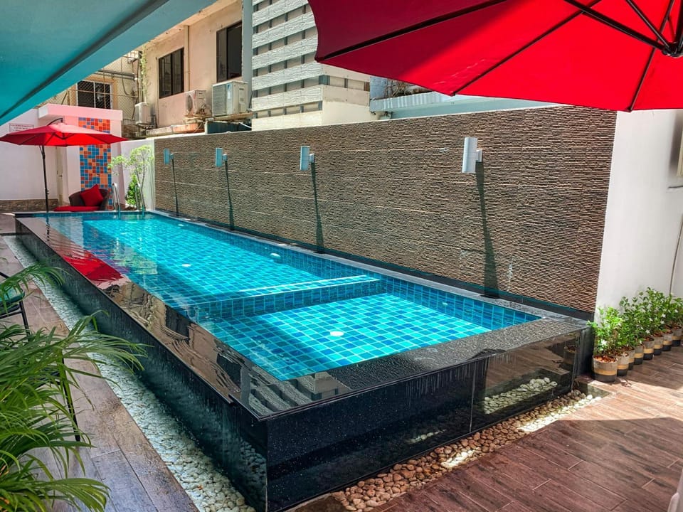 Pool view, Swimming pool