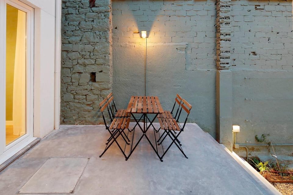 Patio de Caveda Izda. AVG Apartment in Gijón