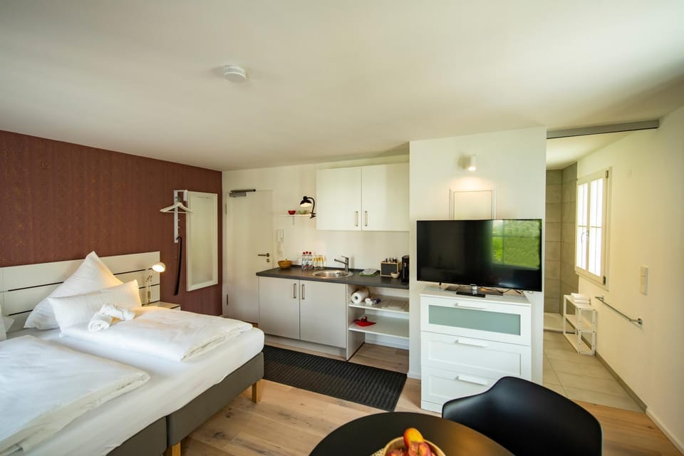 Kitchen or kitchenette, Photo of the whole room, Bedroom