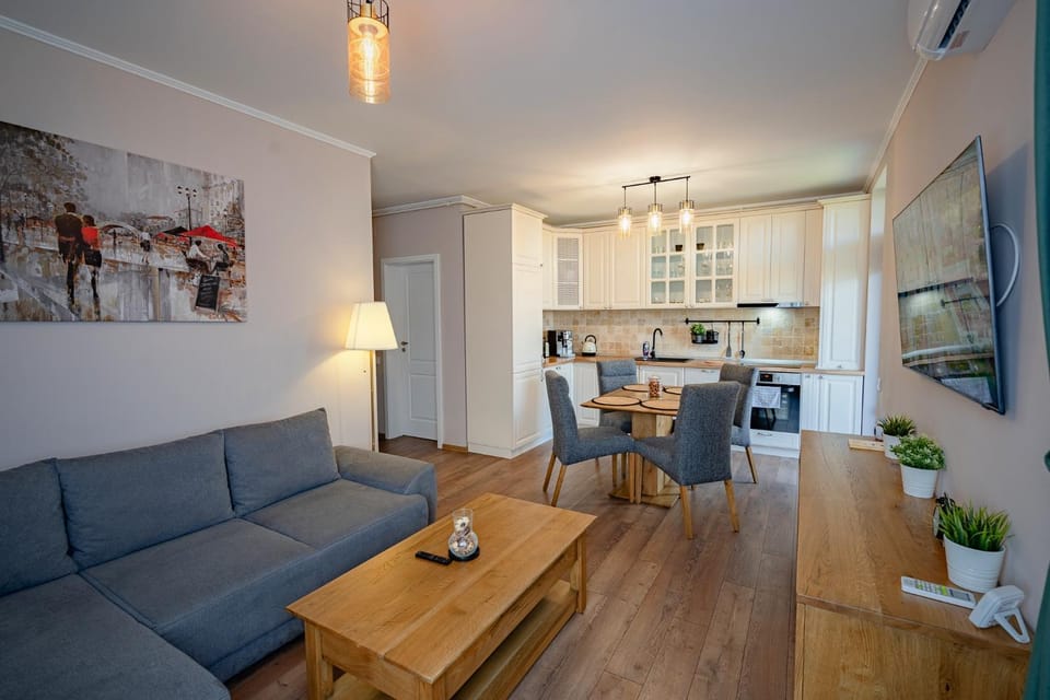 TV and multimedia, Kitchen or kitchenette, Living room, Seating area, Dining area, minibar