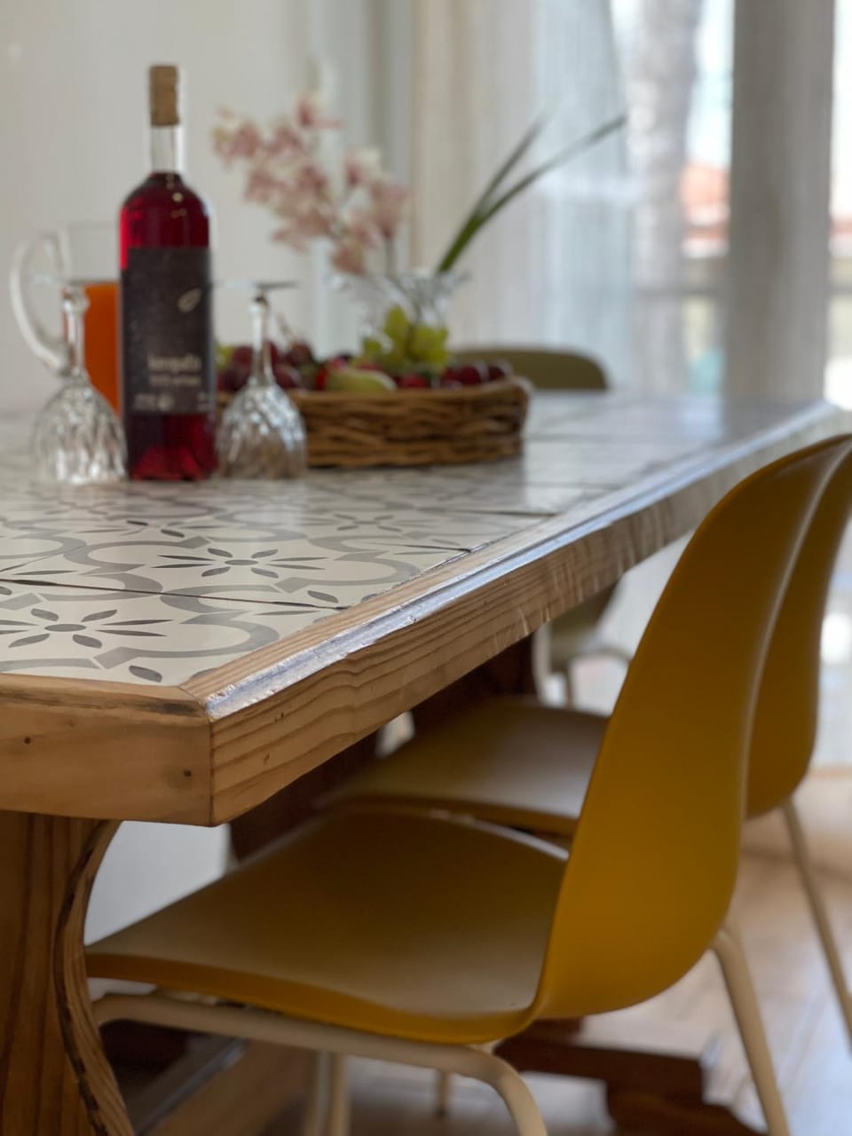 Dining area, kitchen